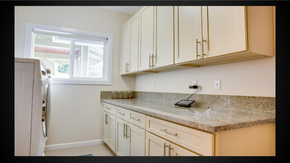 Kitchen & Beyond Big Island, Hawaii Granite, Quartz