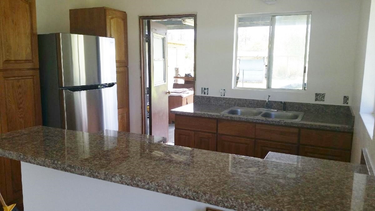 Kitchen & Beyond Big Island, Hawaii Granite, Quartz